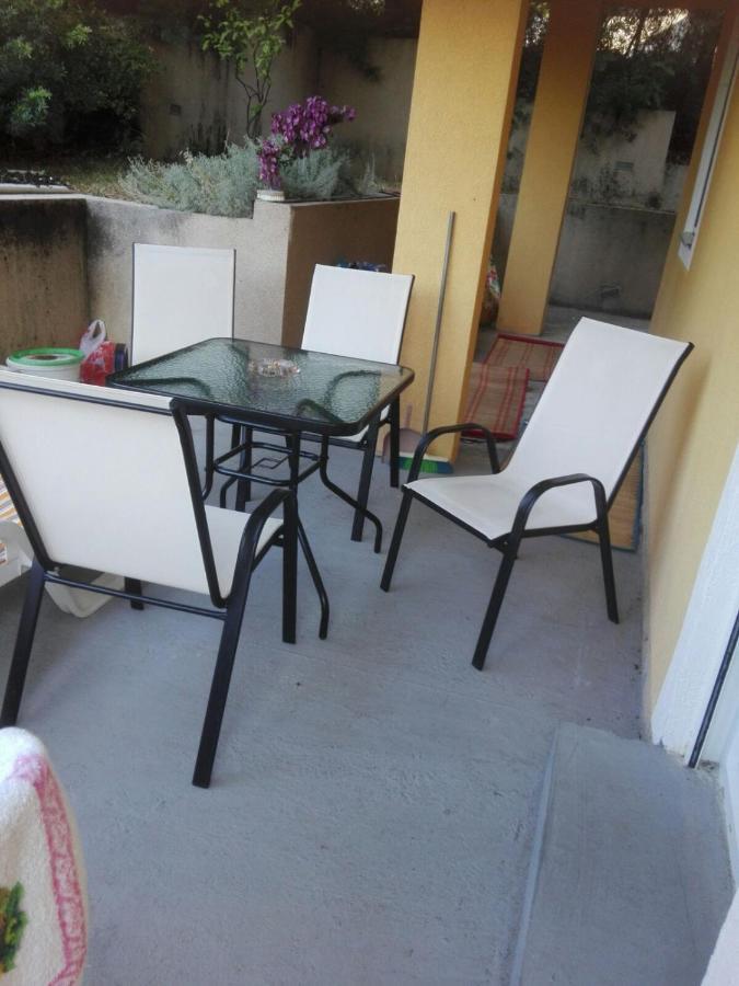 Ruza Vetrova Apartamento Bar Exterior foto